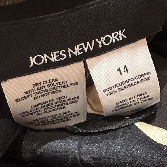 Jones New York silk Floral Black  Skirt - Picture 3 of 6